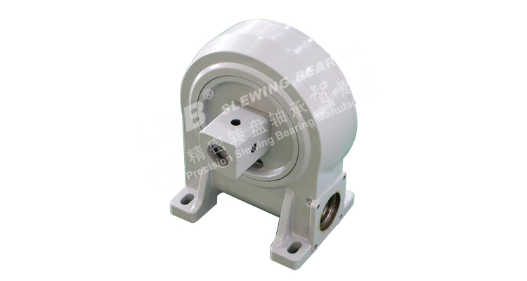 光伏光熱發(fā)電回轉驅動